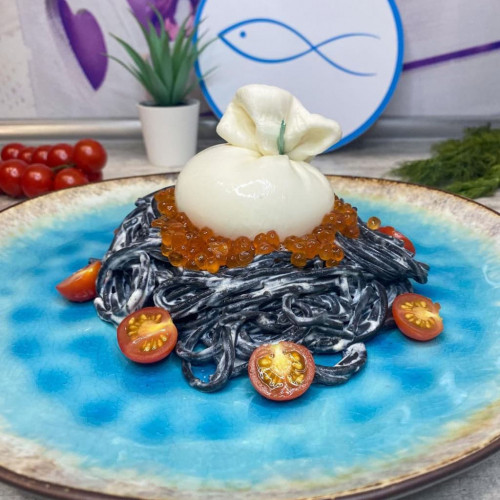 Паста с икрой и бураттой Паста с икрой и бураттой