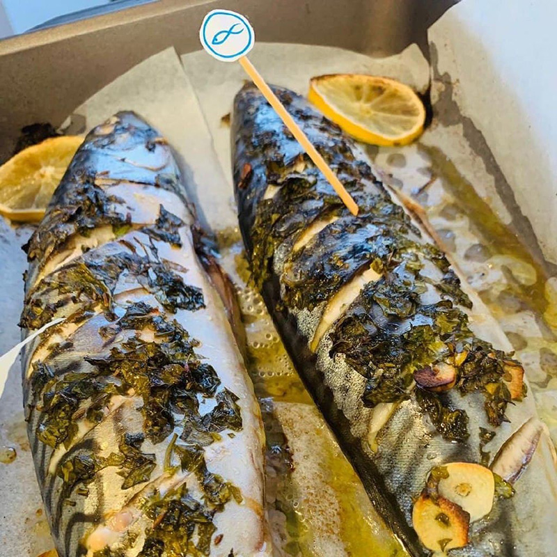 Запеченная скумбрия в маринаде 